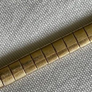 Avon Bracelet Gold Tone 6 3/4 inches